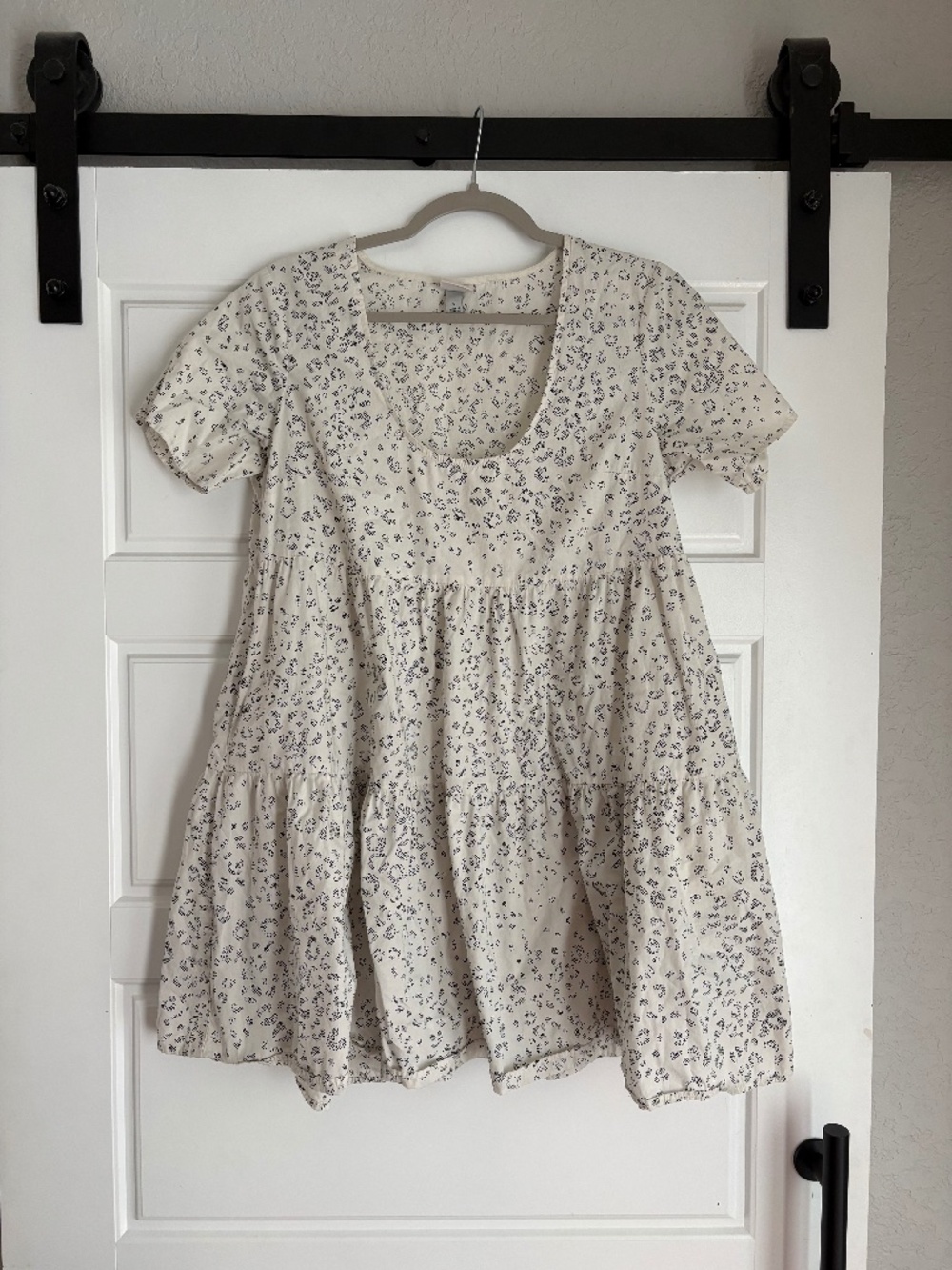 A new day Flutter Short Sleeve Tiered Size S